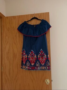 Free the Roses Navy Off-Shoulder dress with Red Trim!